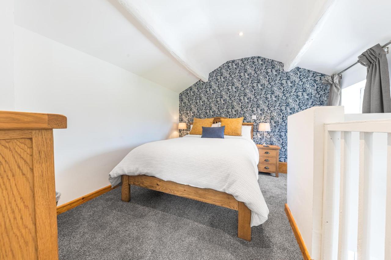 The Black Dog Apartment Dalton in Furness Extérieur photo